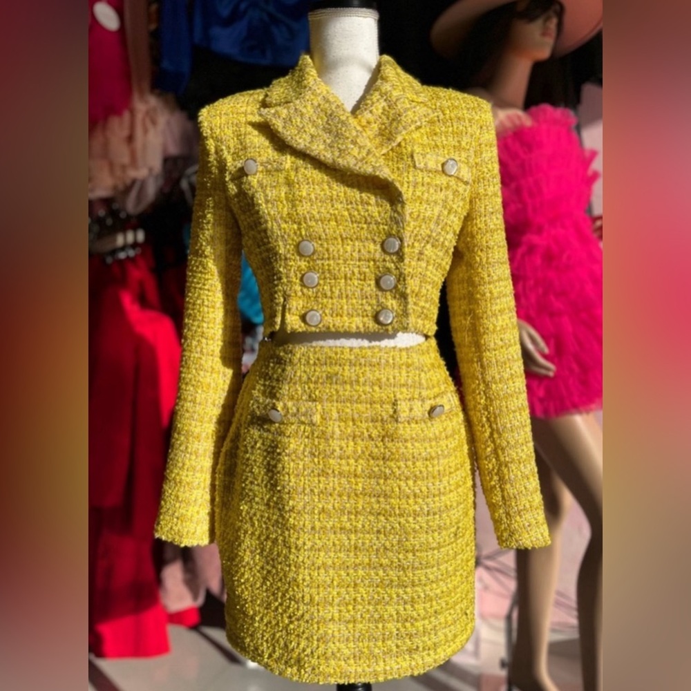 L'ATISTE Yellow Skirt Set
